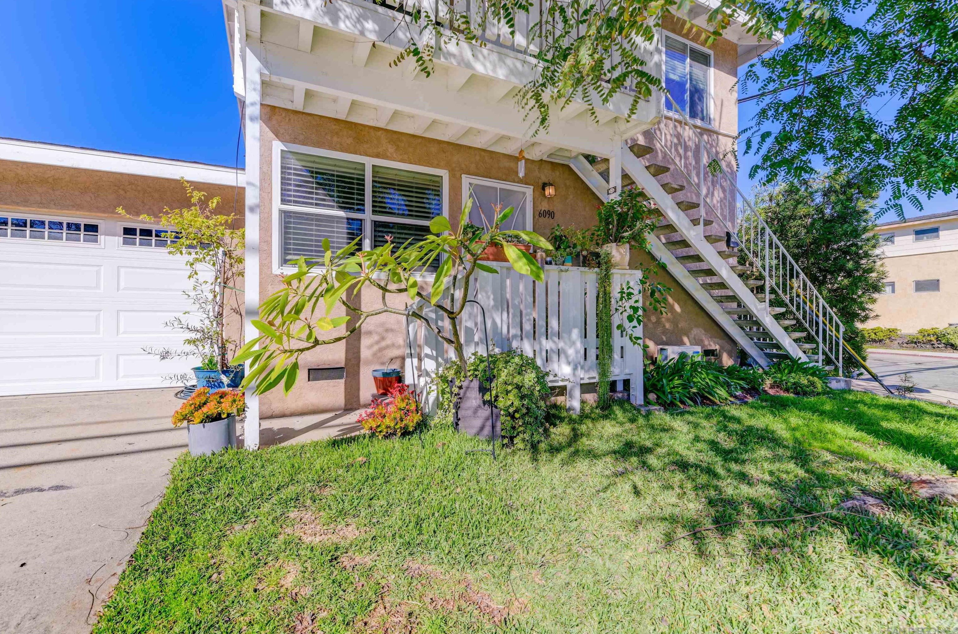 6090-92 Severin Dr, La Mesa, CA 91942