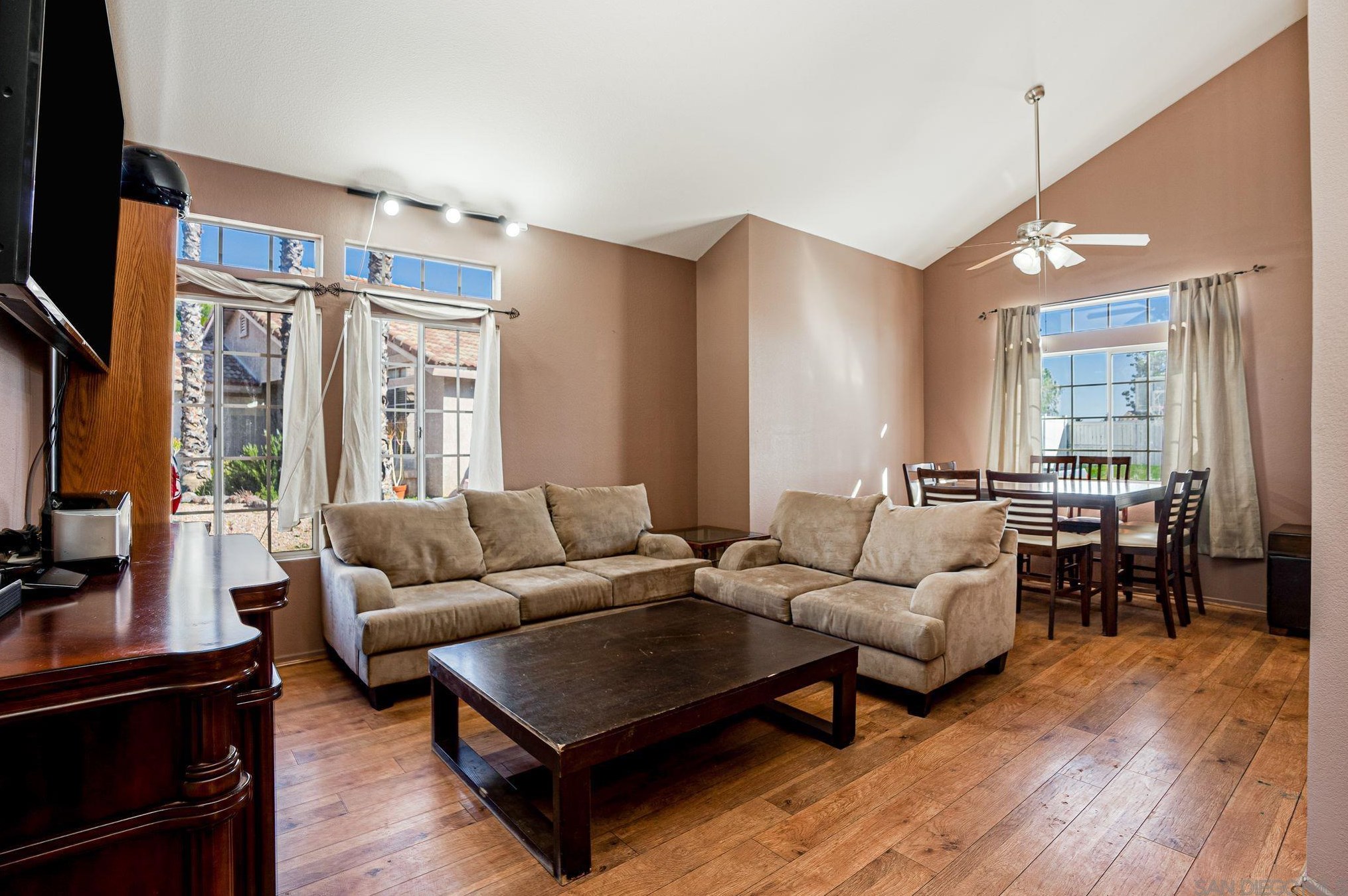 40402 Clybourne Cir, Murrieta, CA 92562