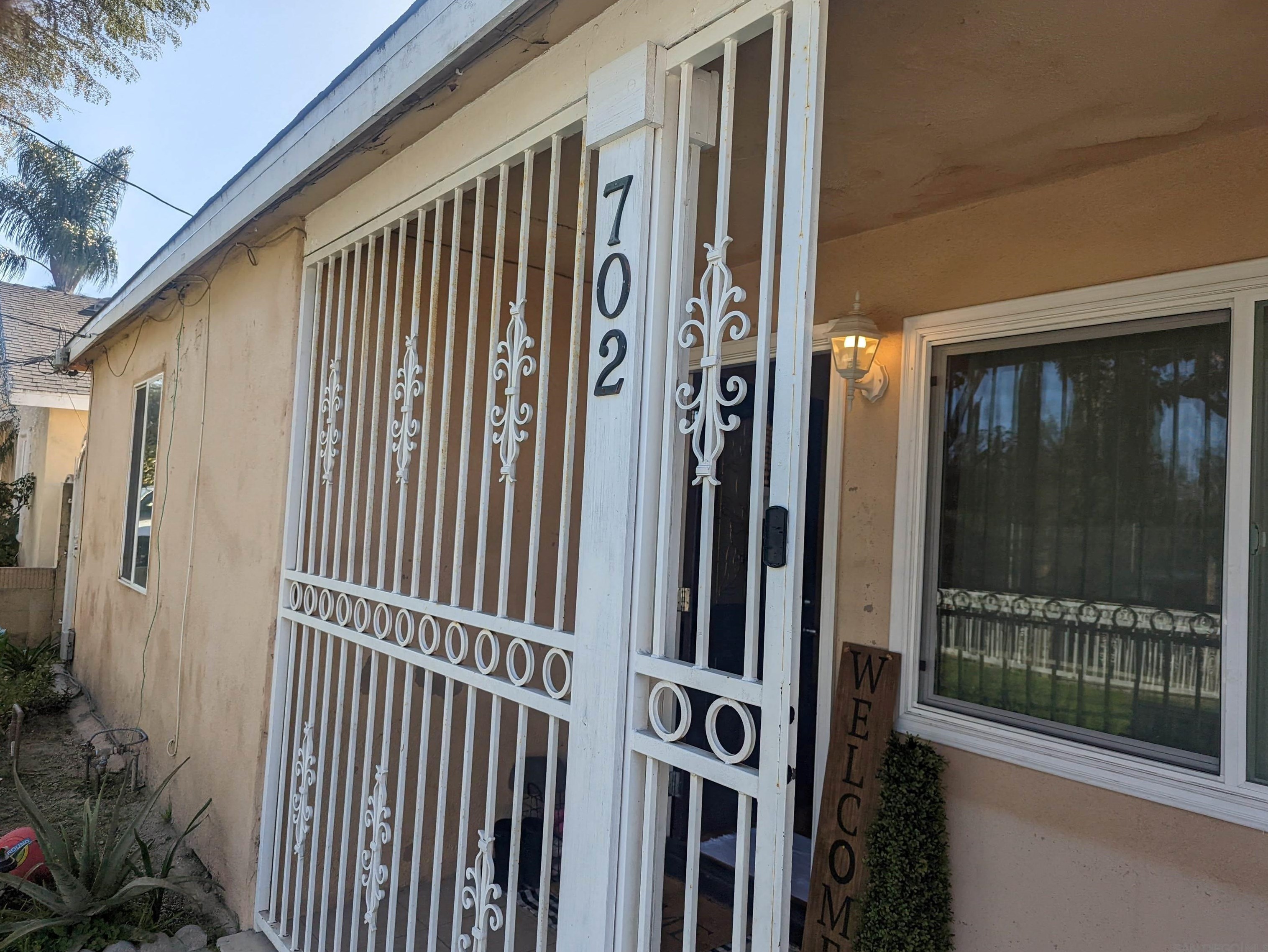 702 N Jackson, Santa Ana, CA 92703