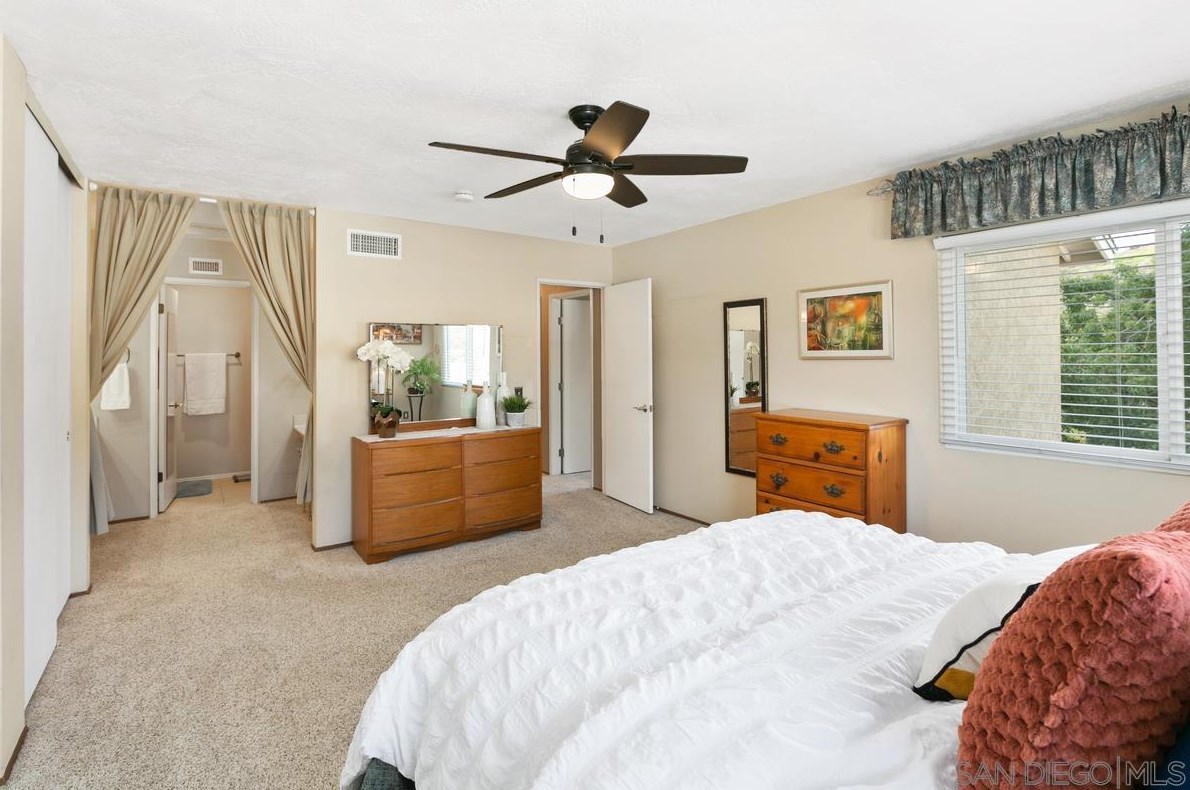 13141 Mulberry Tree Ln, Poway CA  exterior