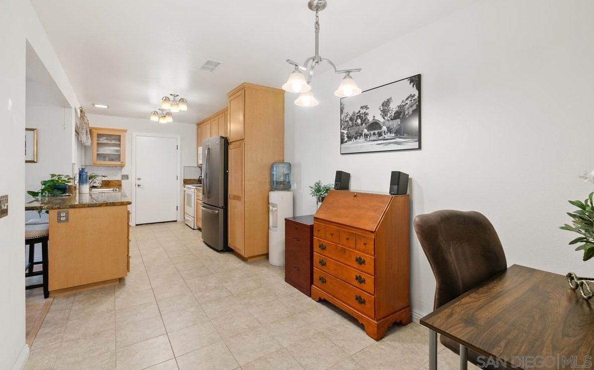 13141 Mulberry Tree Ln, Poway CA  exterior