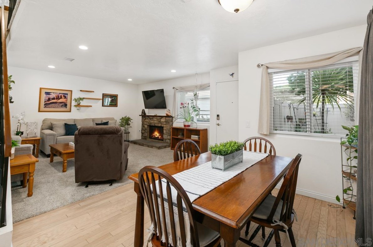 13141 Mulberry Tree Ln, Poway CA  exterior