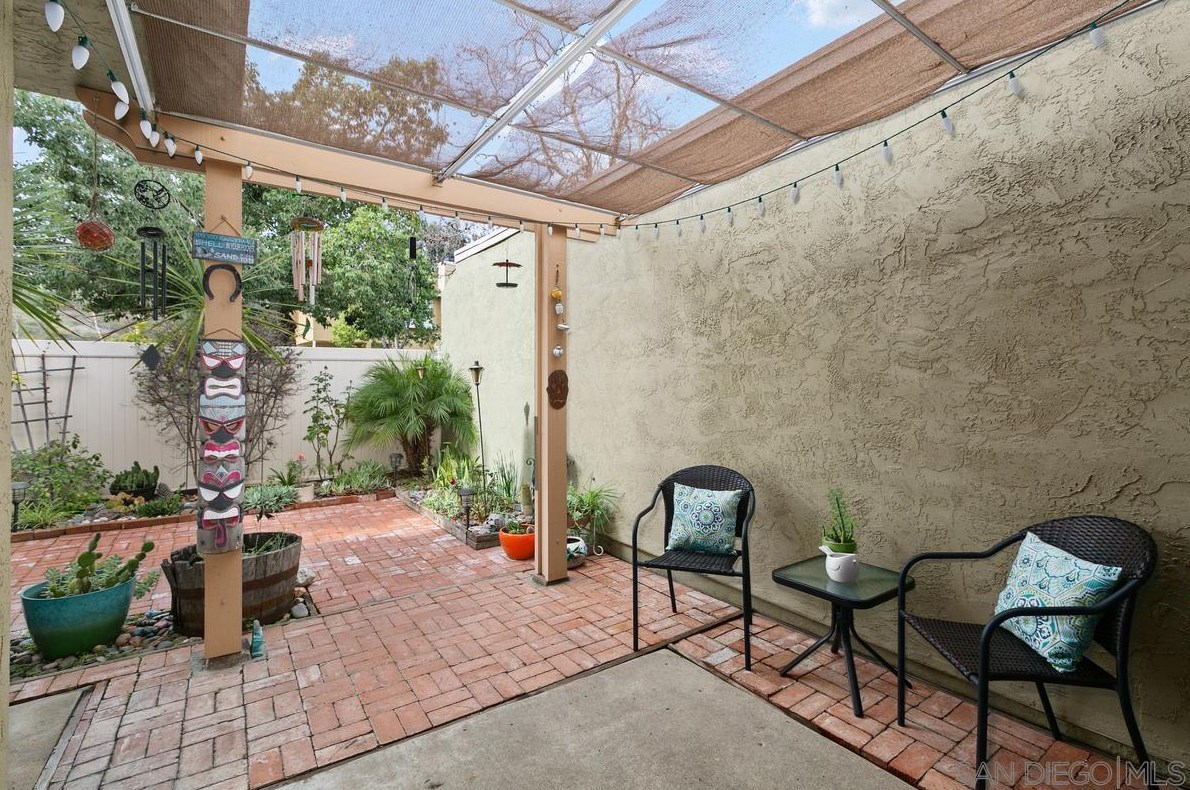 13141 Mulberry Tree Ln, Poway CA  exterior