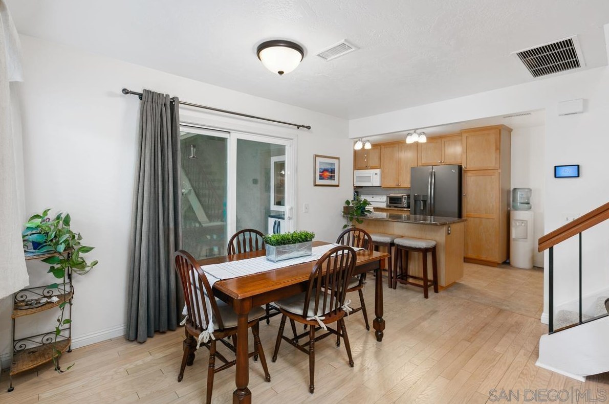 13141 Mulberry Tree Ln, Poway CA  exterior