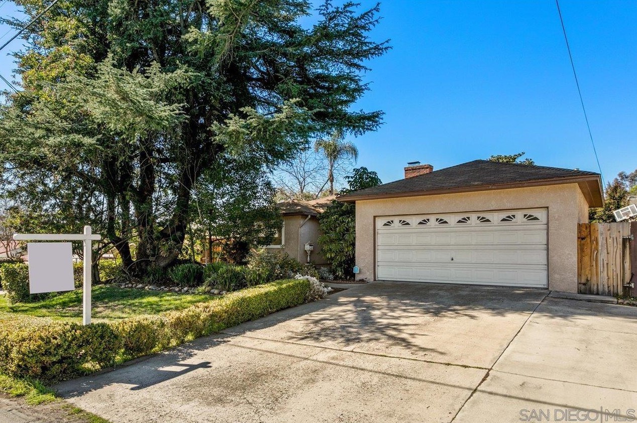 4976 Randlett Dr, La Mesa, CA 91942