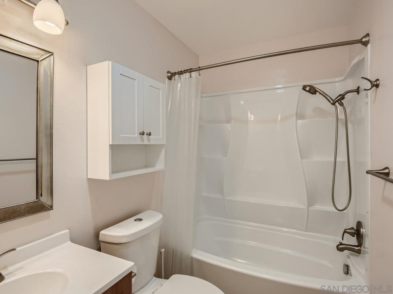8757 Wahl St, Santee CA  92071-3352 exterior