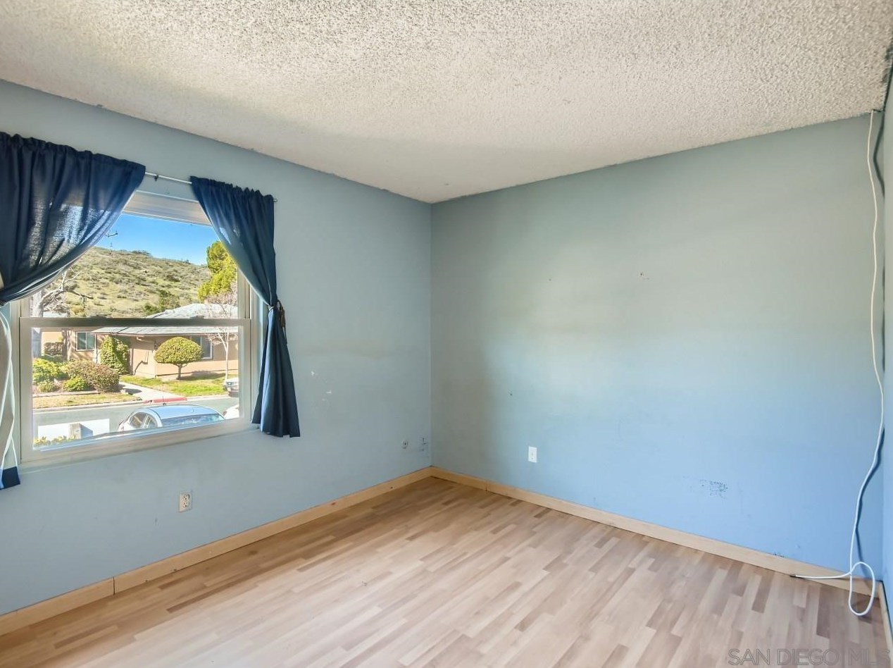 8757 Wahl St, Santee CA  92071-3352 exterior