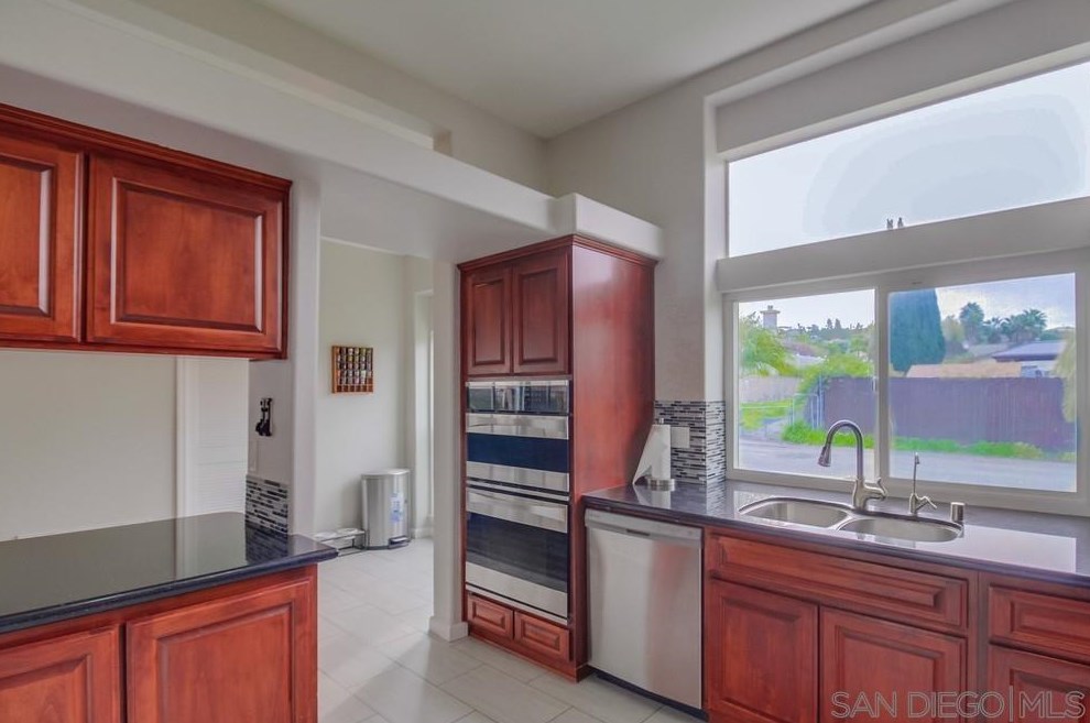 9380 Lori Mar Ct, Spring Valley CA  91977-2700 exterior