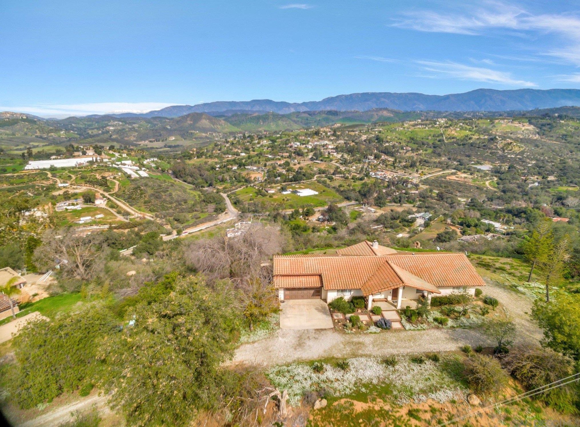 30643 Rolling Hills Dr, Valley Center, CA 92082