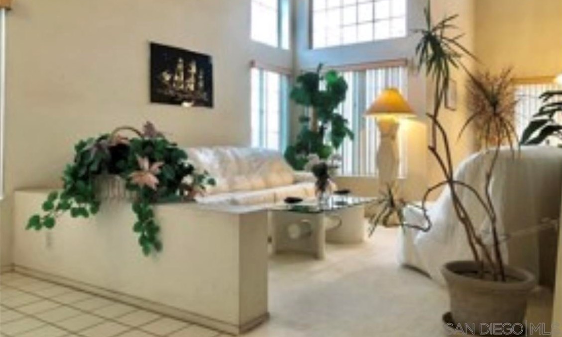 8094 San Tropez Ct, Fontana, CA 92336-3728
