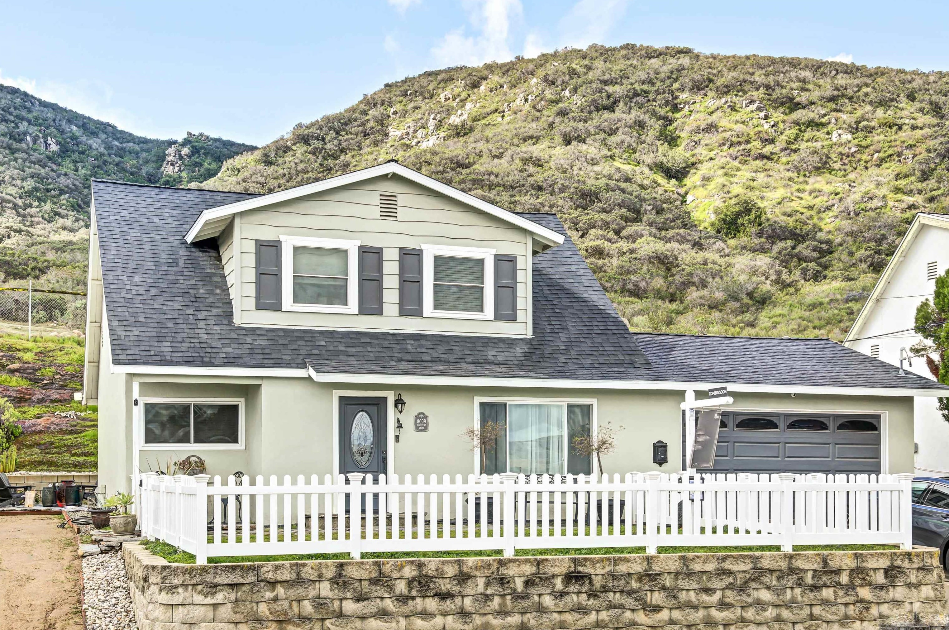8009 Shantung Dr, Santee, CA 92071