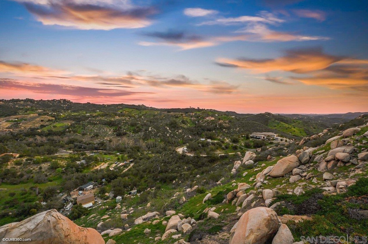 2371 Helen Rd, Fallbrook, CA 92028