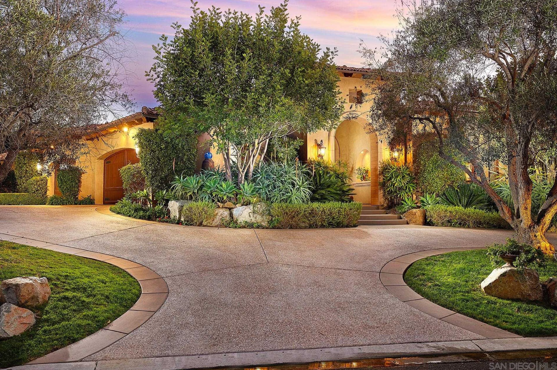 18519 Calle La Serra, Rancho Santa Fe, CA 92091