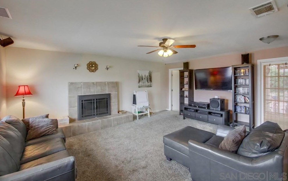 8933 Gorge Ct, Santee, CA 92071-2947