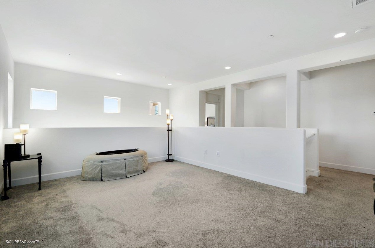 1675 Felicita Ln, Escondido CA  92025-5641 exterior