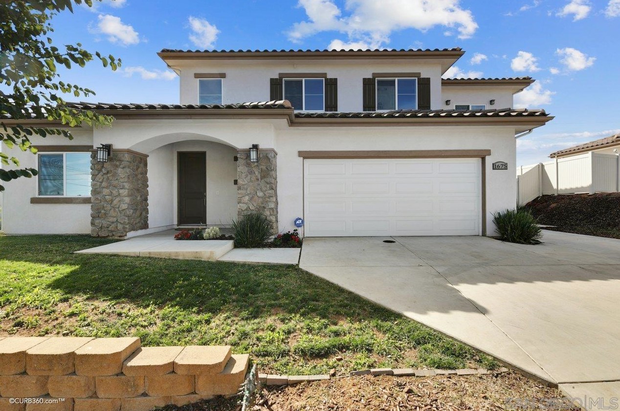 1675 Felicita Ln, Escondido, CA 92025