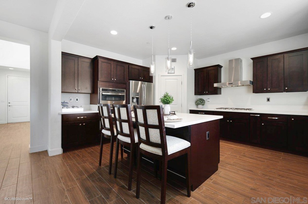 1675 Felicita Ln, Escondido CA  92025-5641 exterior