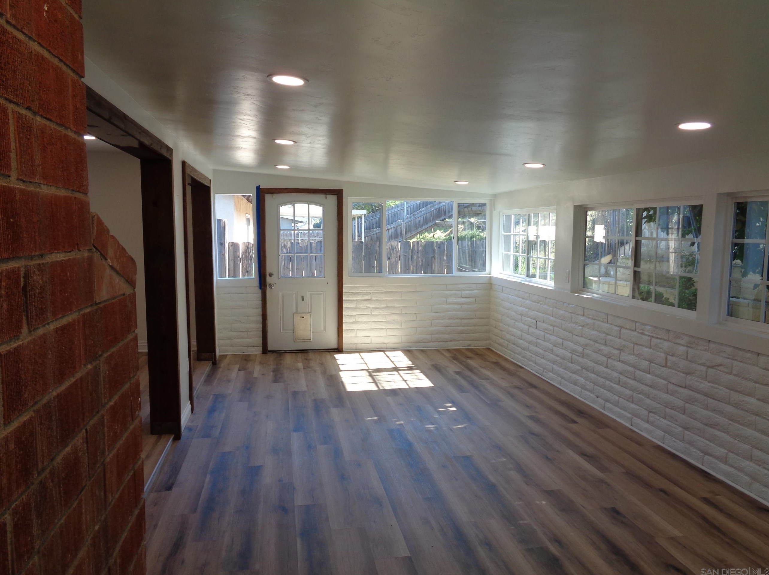 8017 Smokewood Dr, Santee CA  92071-3436 exterior