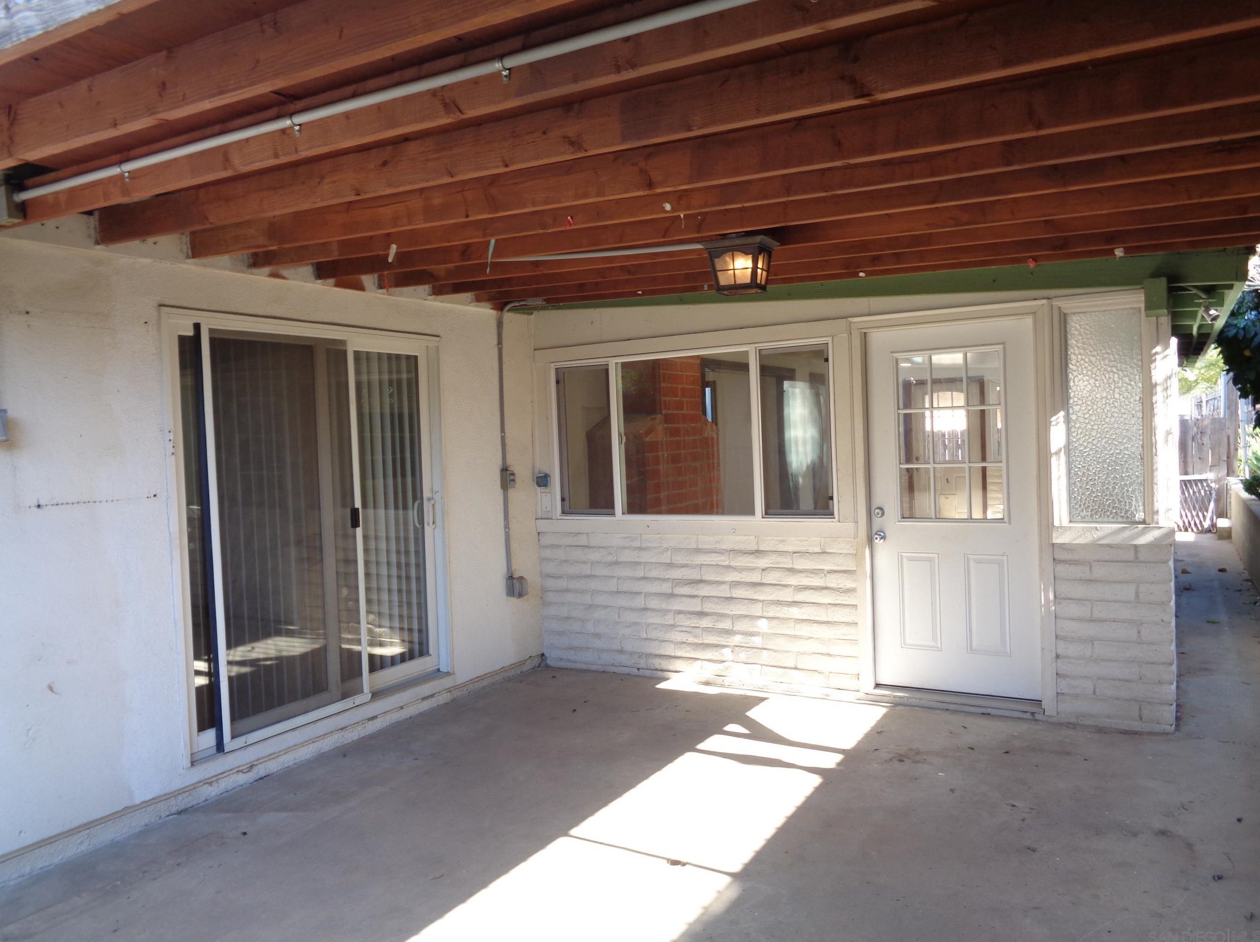 8017 Smokewood Dr, Santee CA  92071-3436 exterior