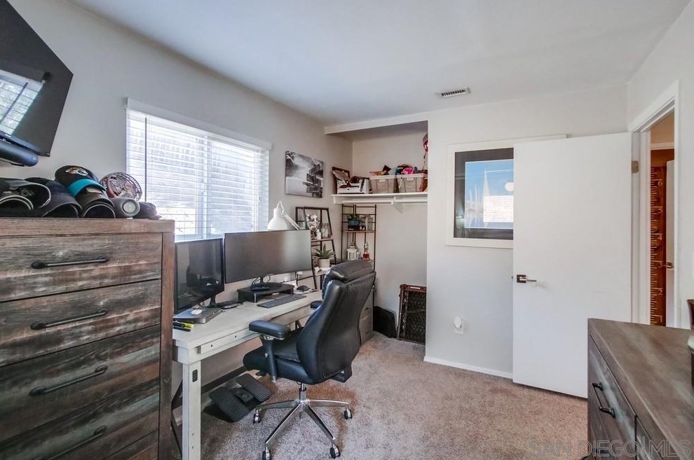 12752 Roberto Way, Poway CA  92064-2631 exterior