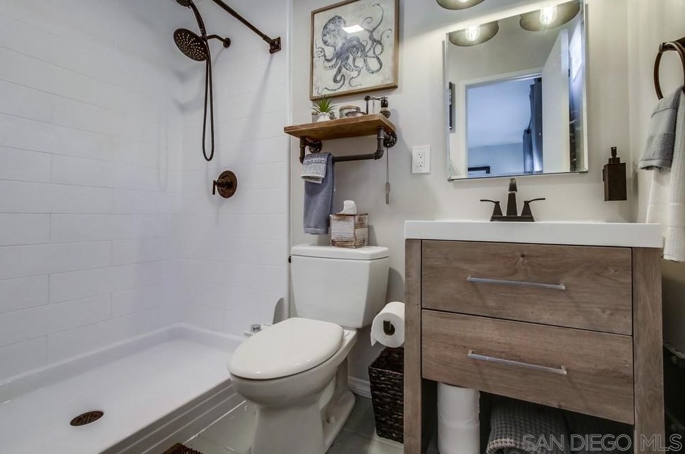 12752 Roberto Way, Poway CA  92064-2631 exterior