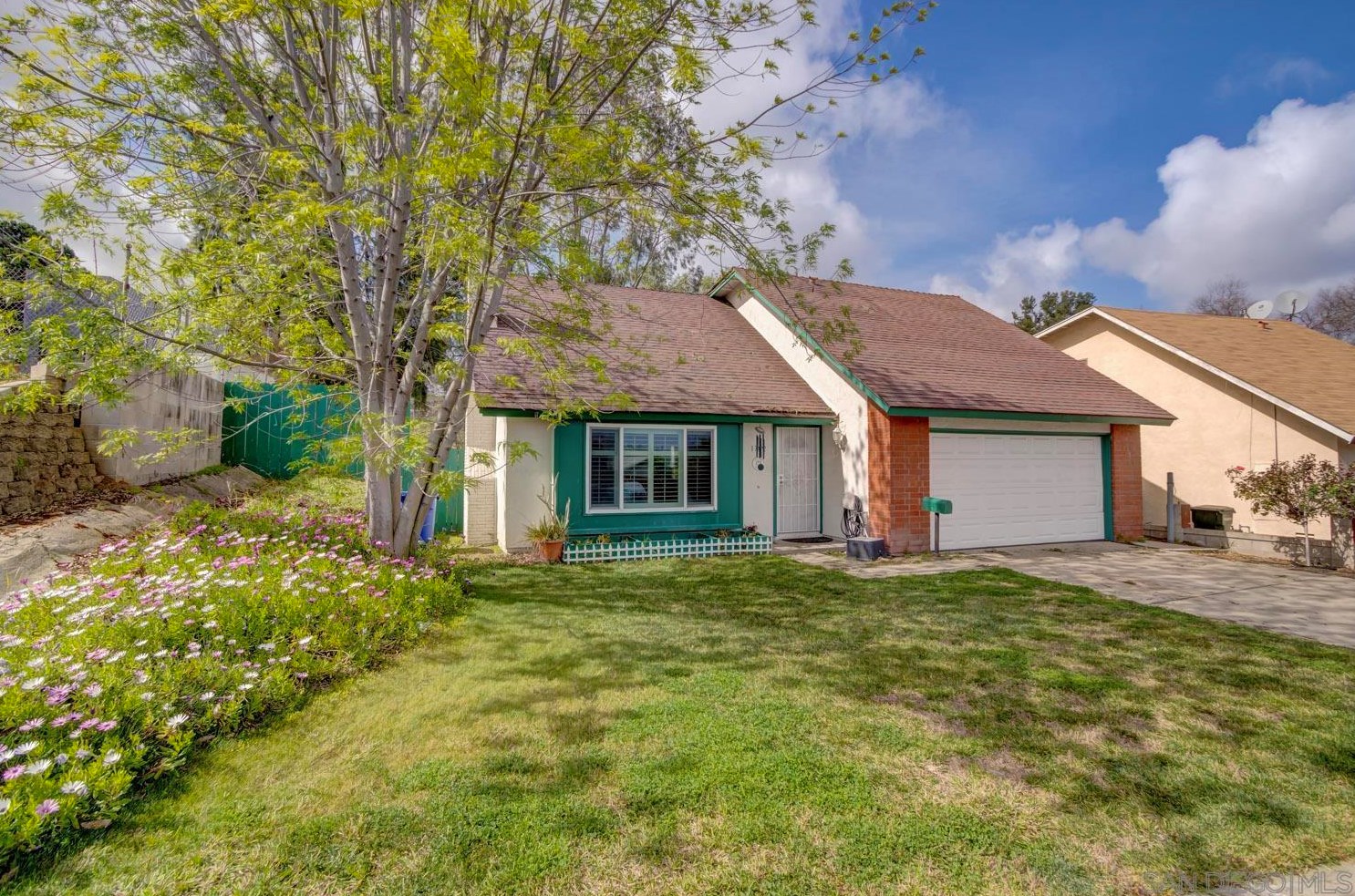 1742 Drexel Dr, Lemon Grove, CA 91945