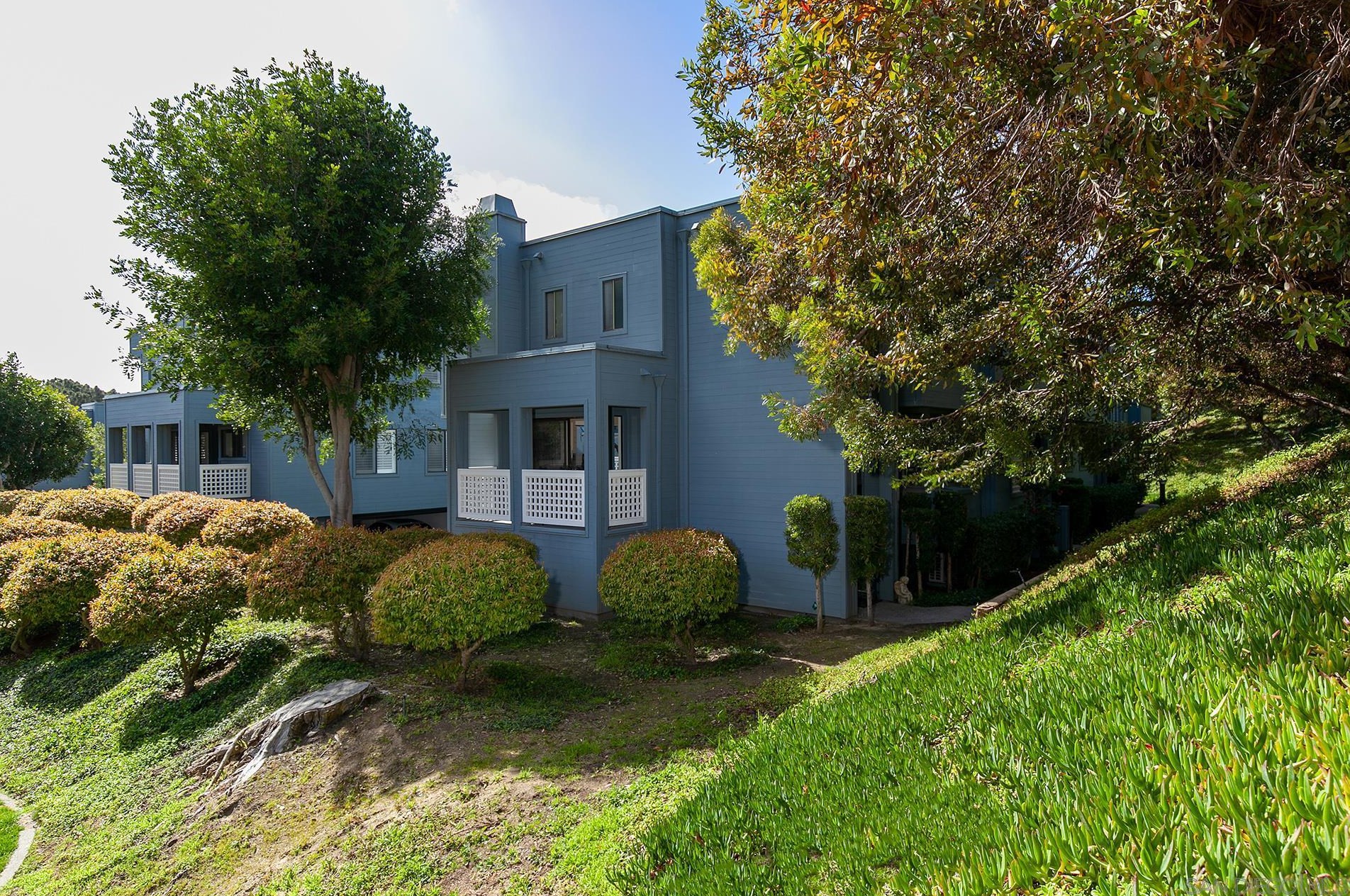 905 Intrepid Ct, Del Mar, CA 92014-3920