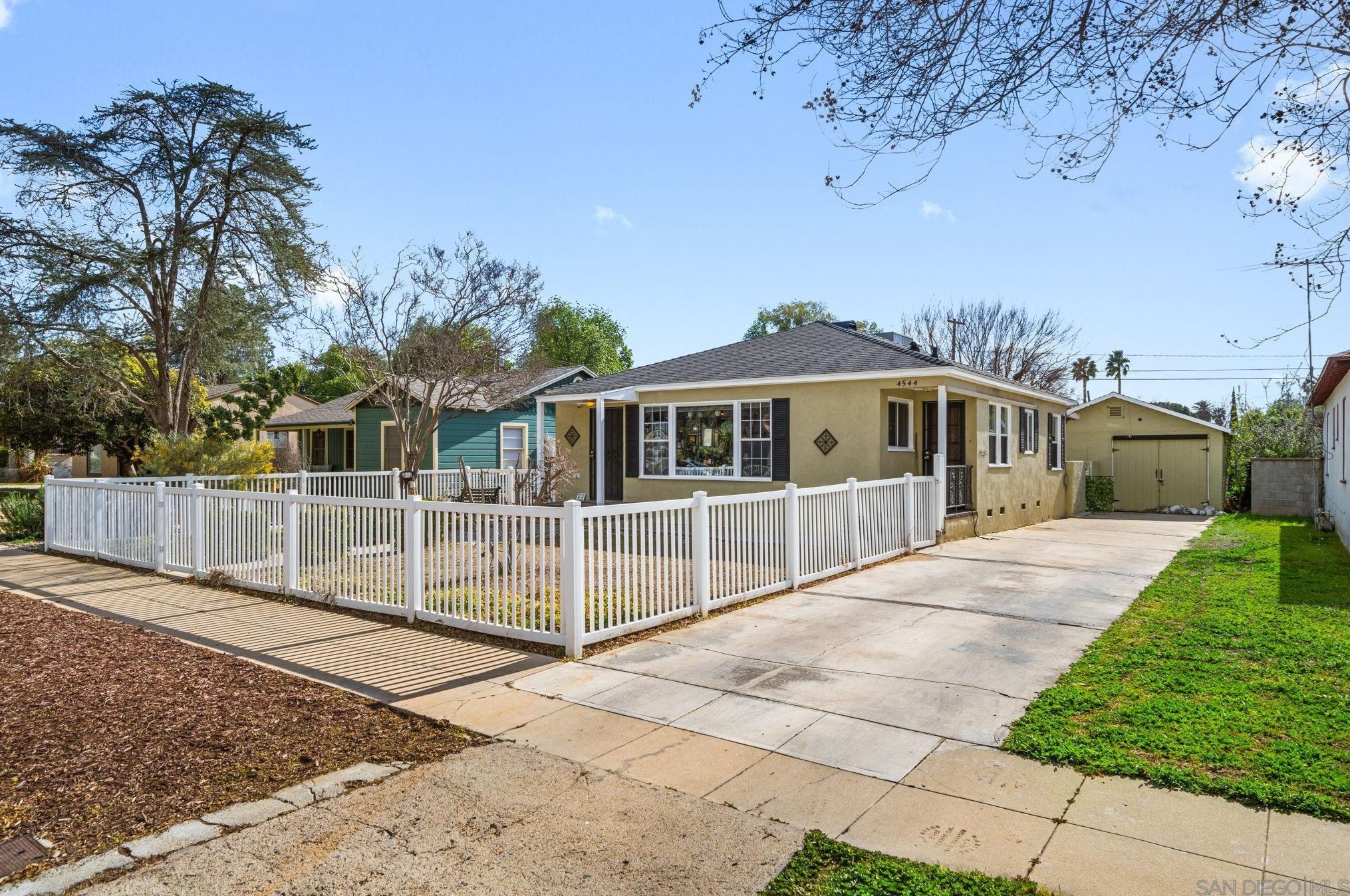 4544 Edgewood Pl, Riverside, CA 92506