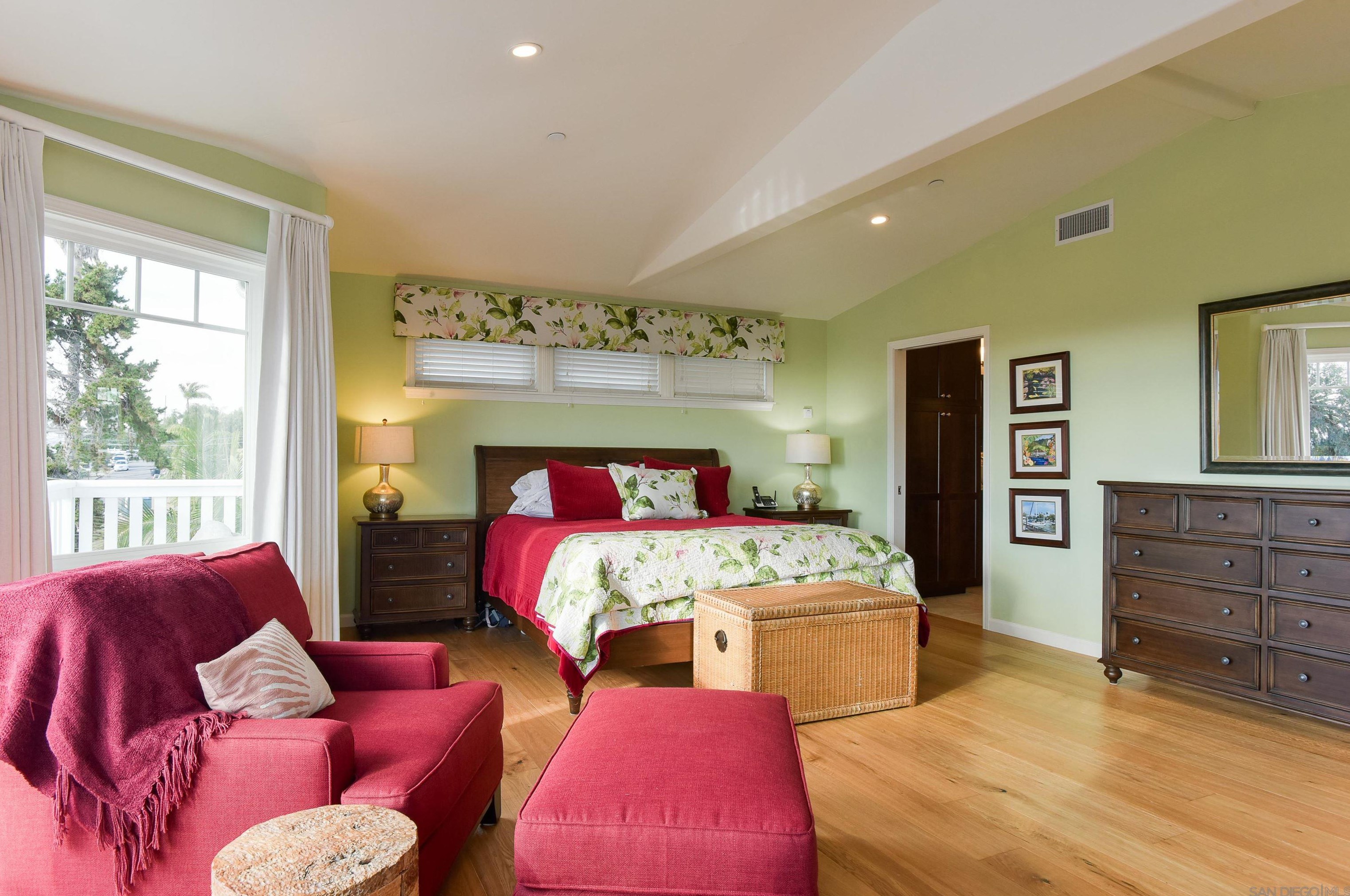 222-24 Barbara Ave, Solana Beach CA  92075-1232 exterior