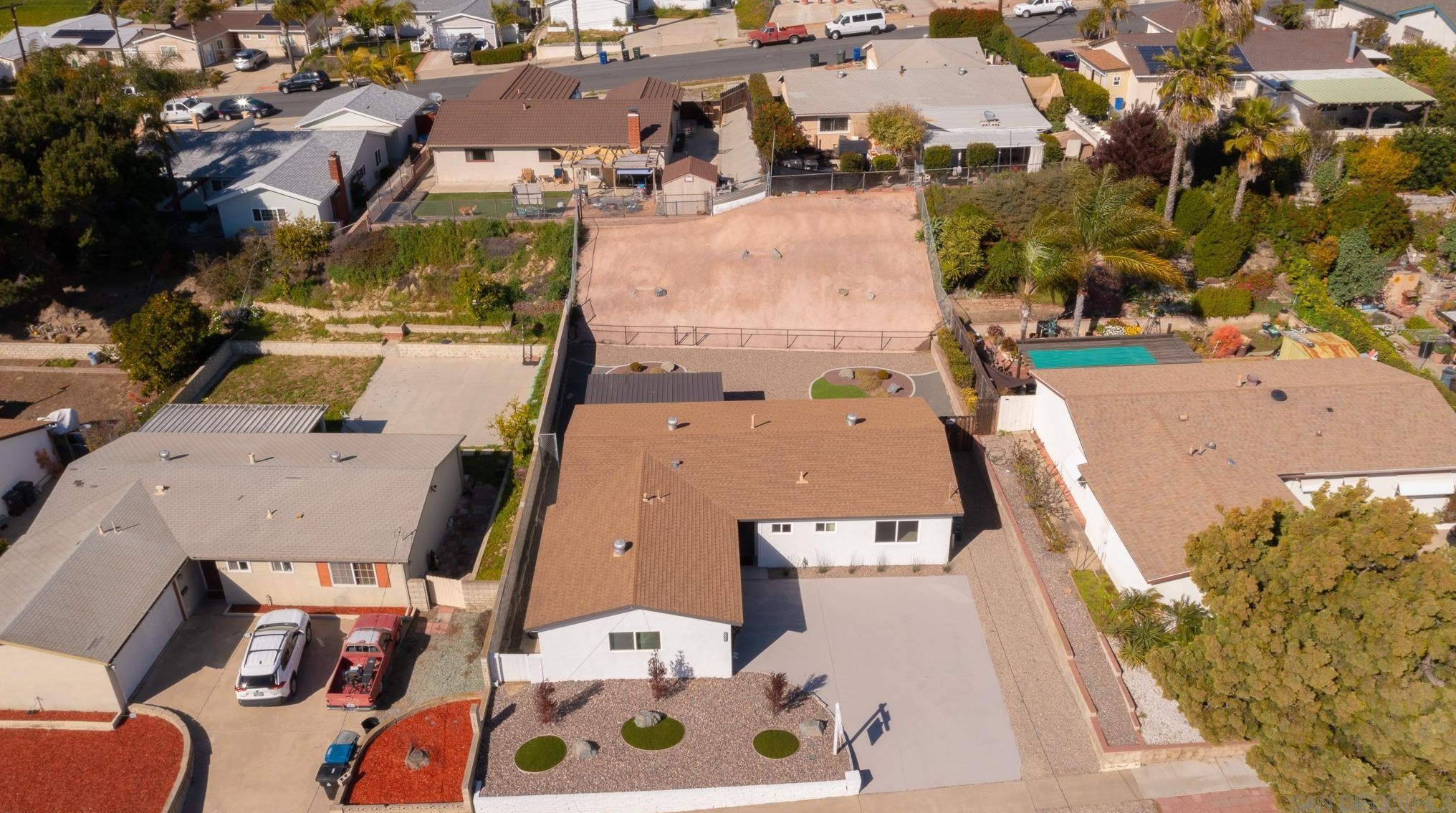 553 Douglas St, Chula Vista CA  91910-6404 exterior