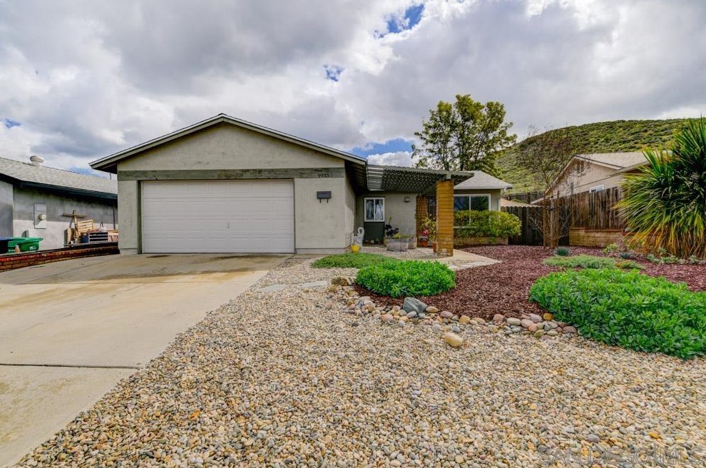 9933 Delphi St, Santee, CA 92071-1955