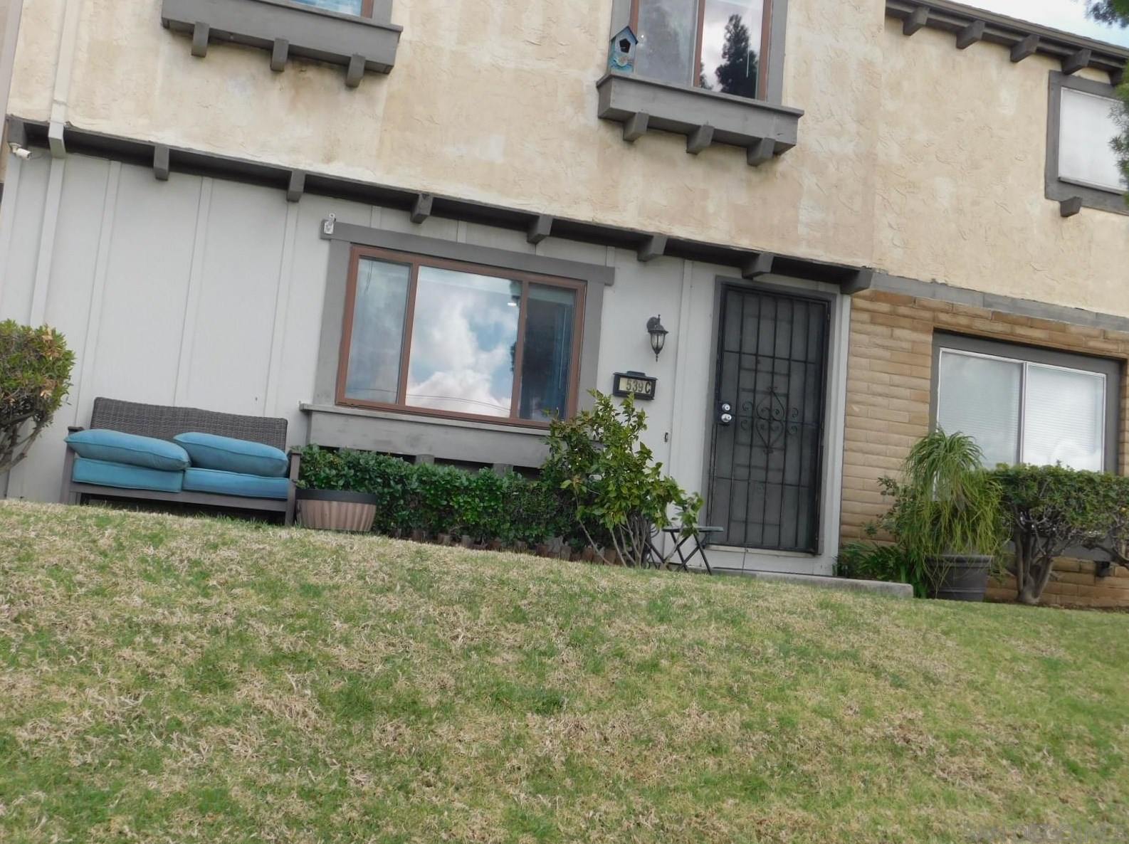 9539 Cottonwood Ave, Santee, CA 92071-2716