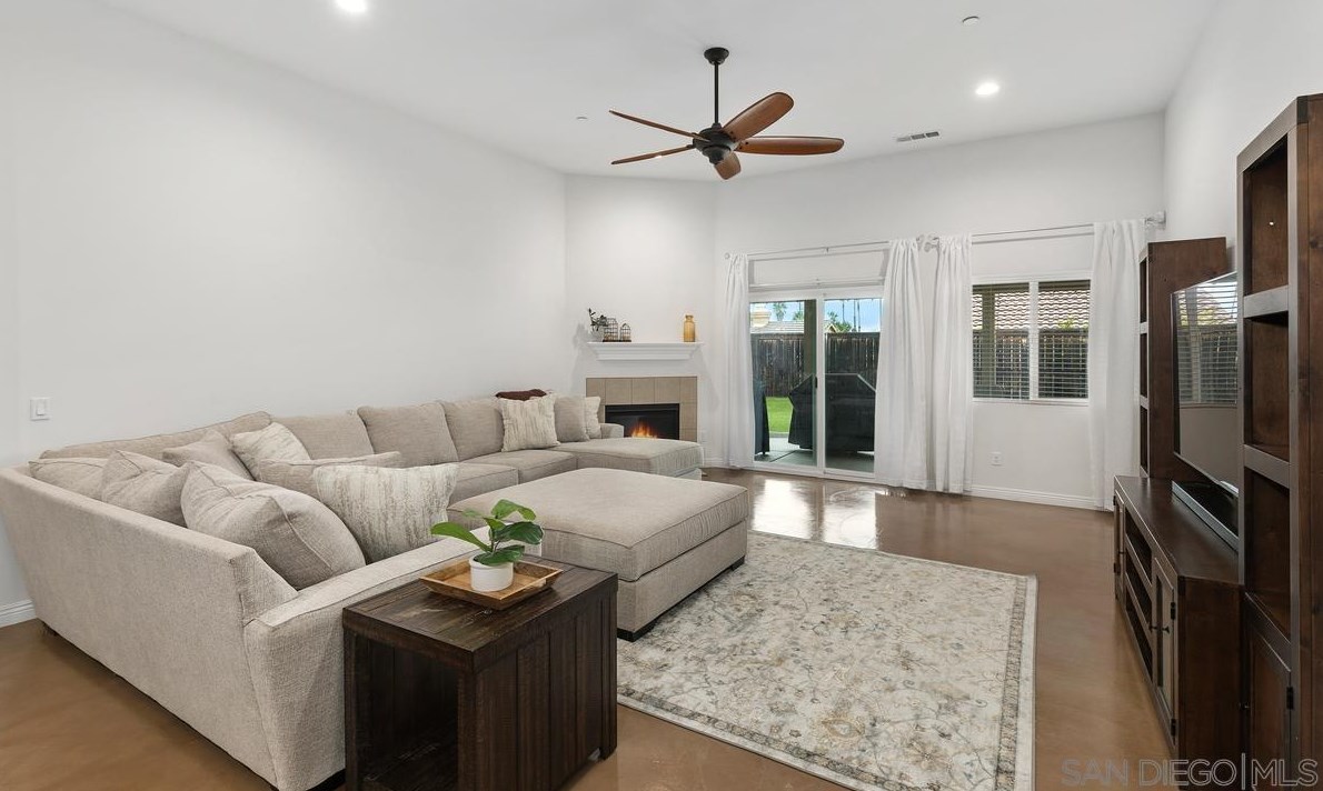 25815 Drew Cir, Homeland, CA 92548