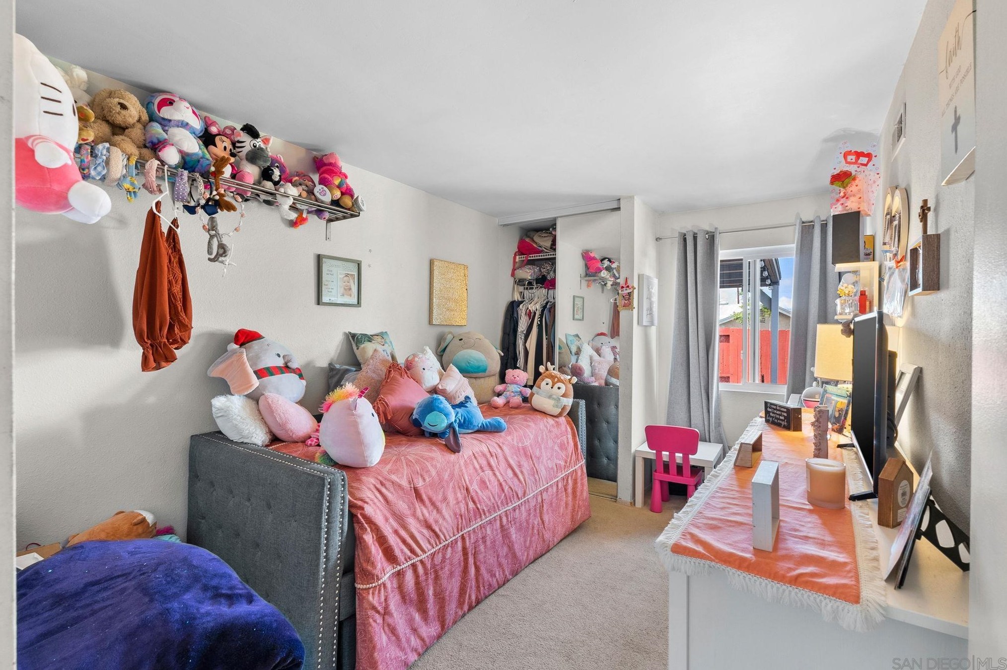 463 Thrush St, Chula Vista CA  91911-3846 exterior