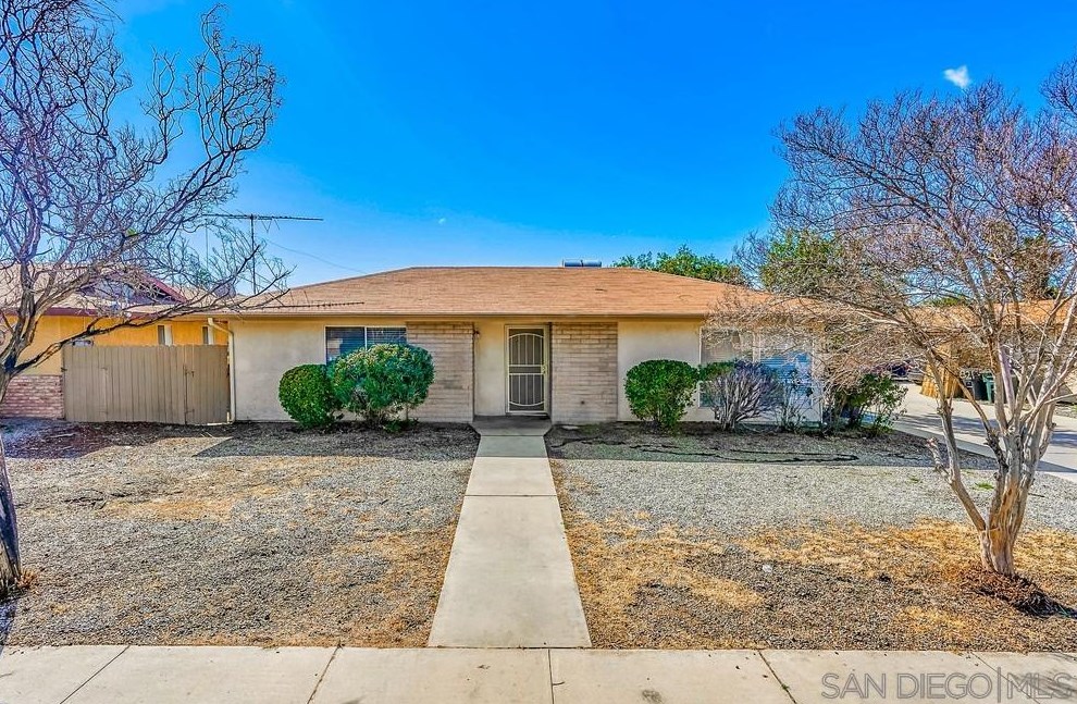 793 Oleander St, Hemet, CA 92543-5876