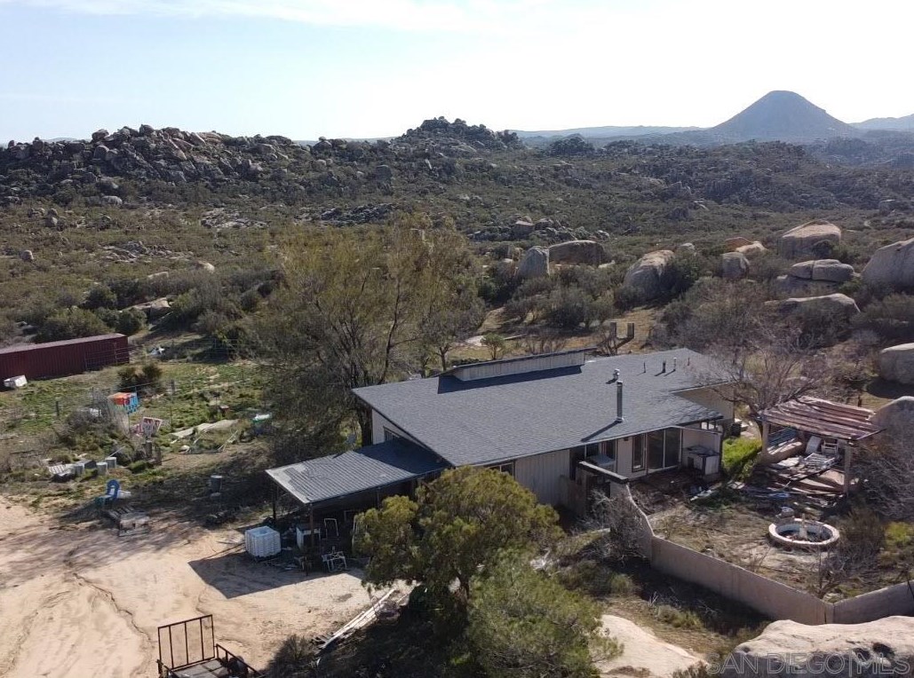 1411 Tearose Ln, Jacumba, CA 91934