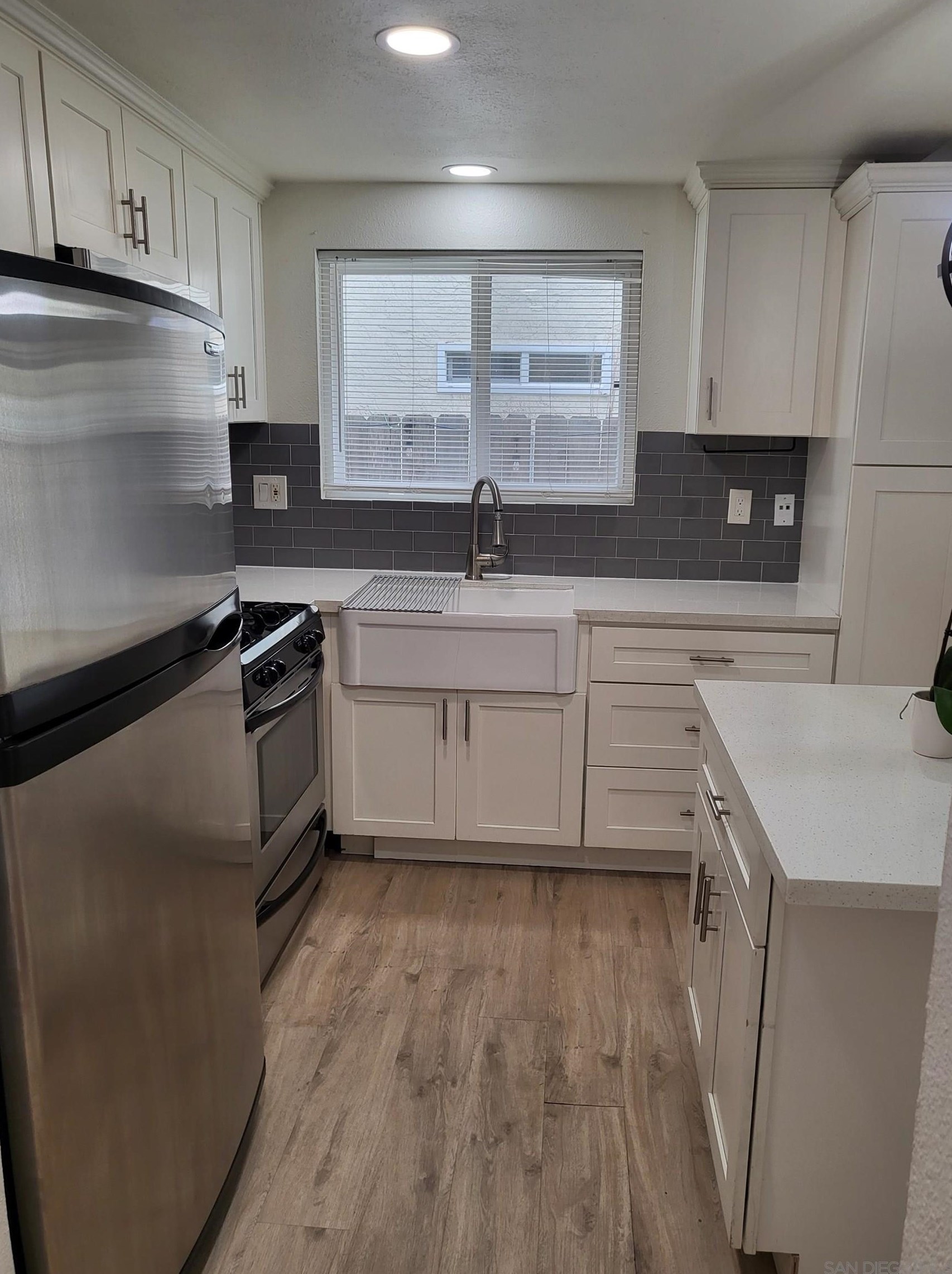 330 G St, Chula Vista, CA 91910-4562