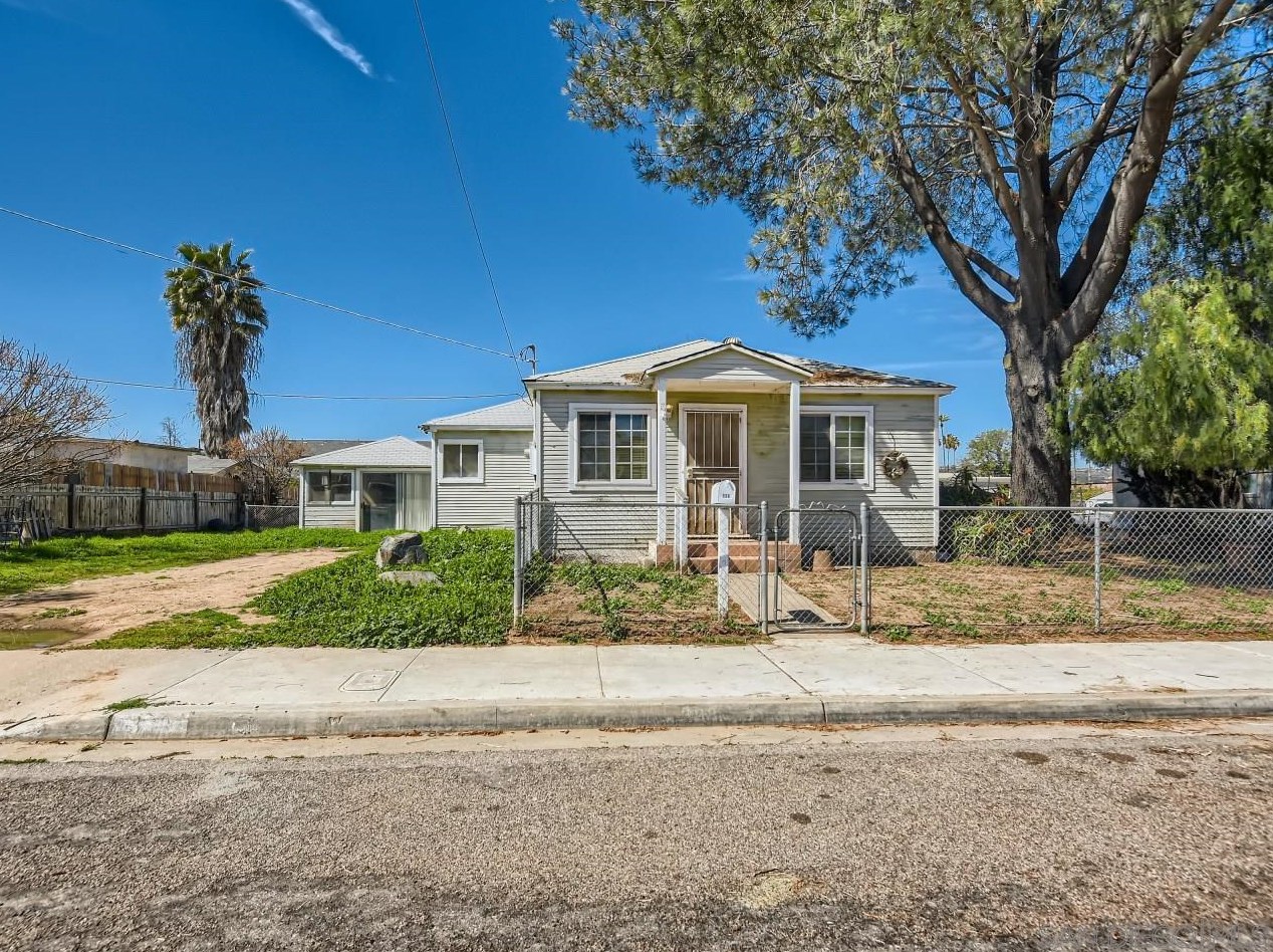 338 S Sunshine Ave, El Cajon, CA 92020