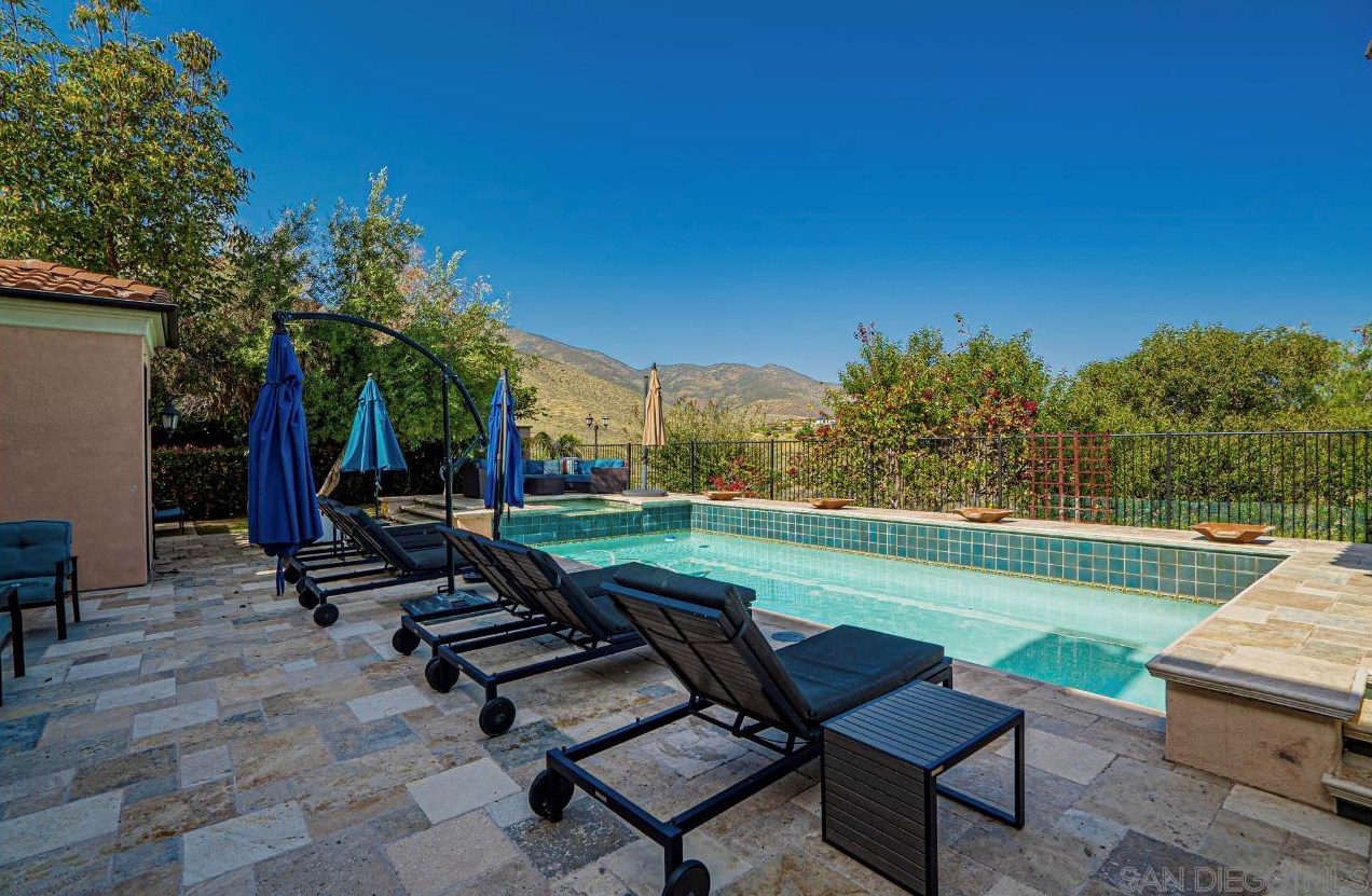 441 Foggy Point Dr, Chula Vista CA  91914-5215 exterior