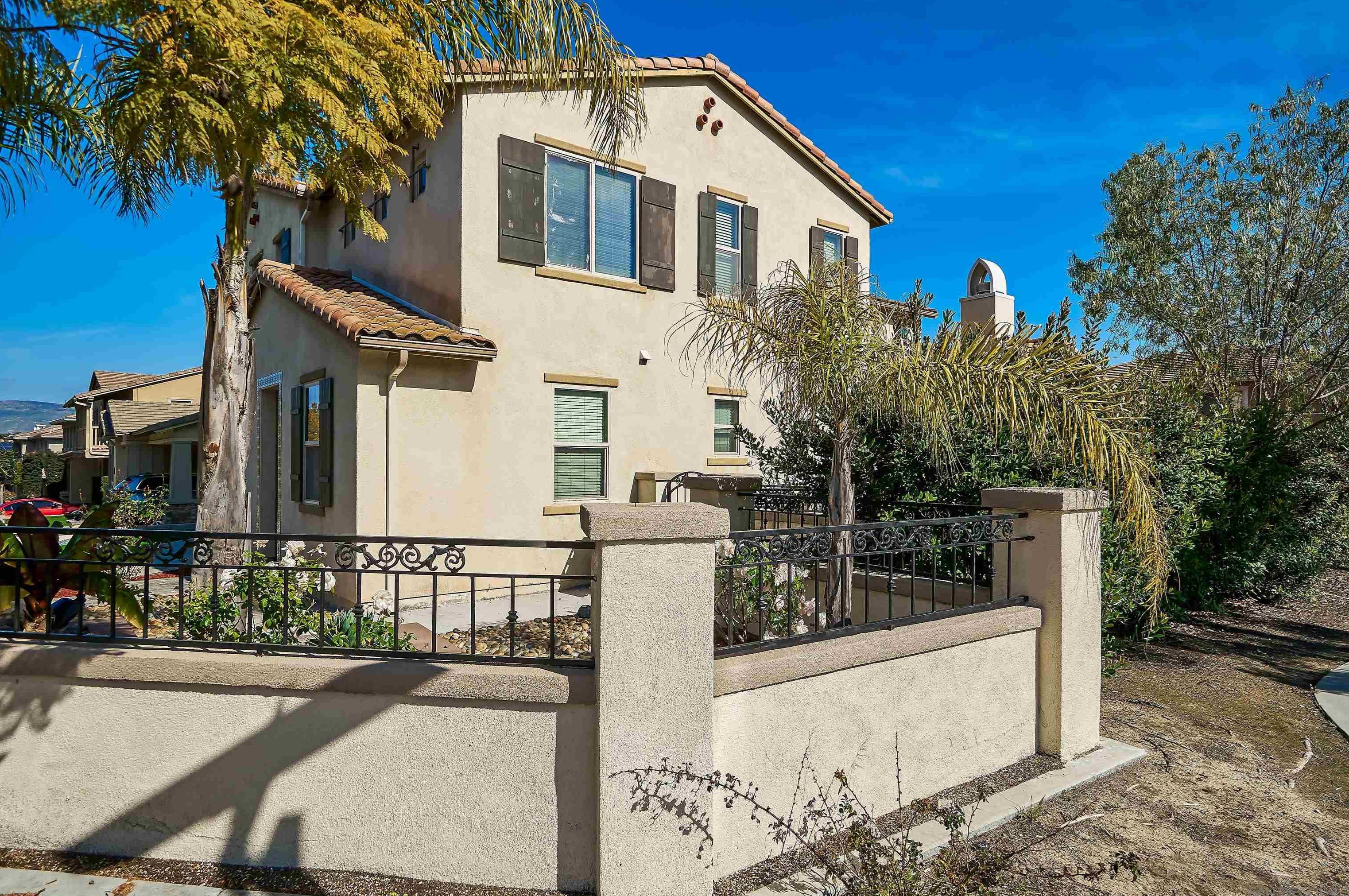 1891 Crossroads St, Chula Vista, CA 91915-2433