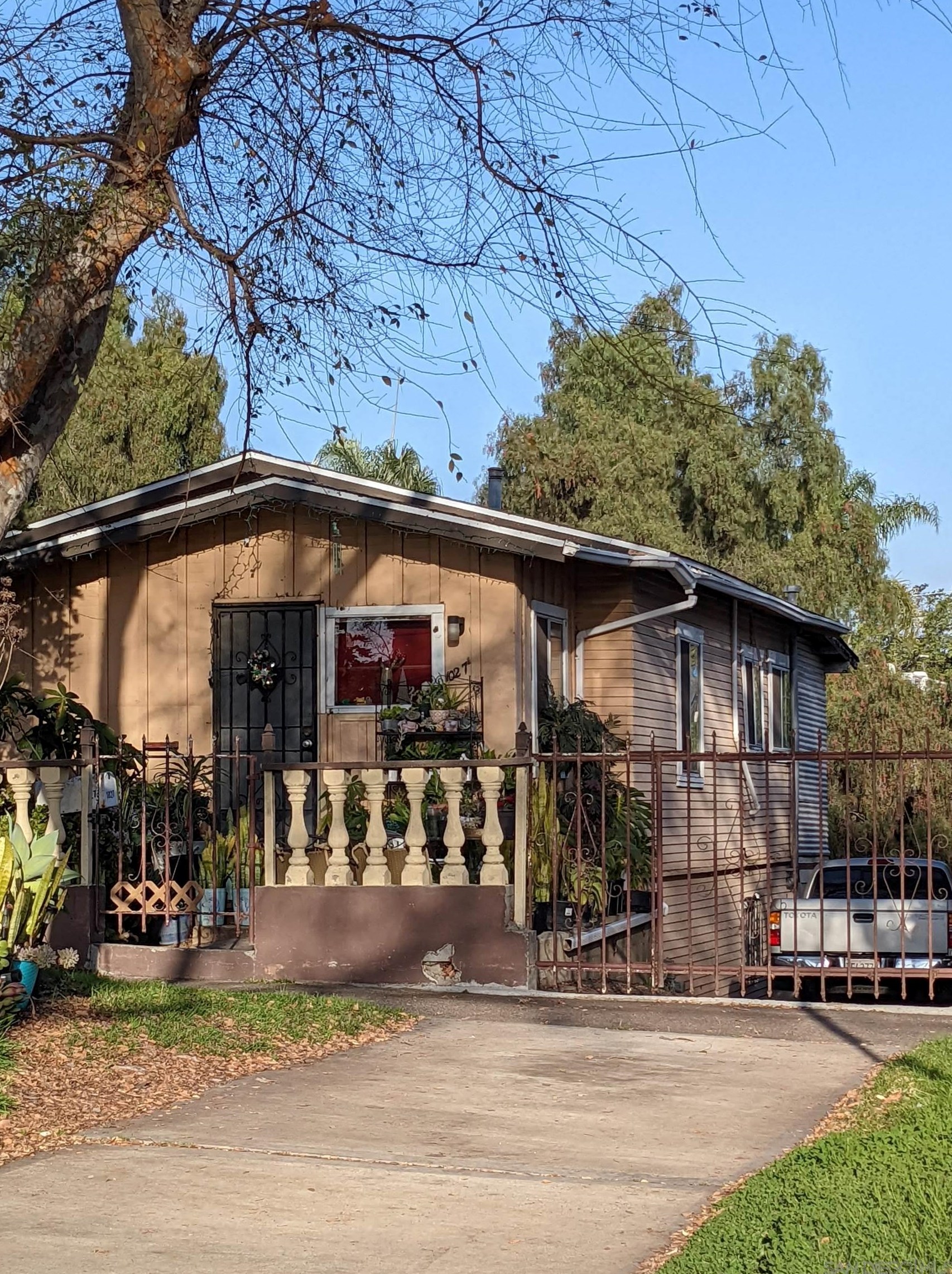 1027 A Ave, National City, CA 91950