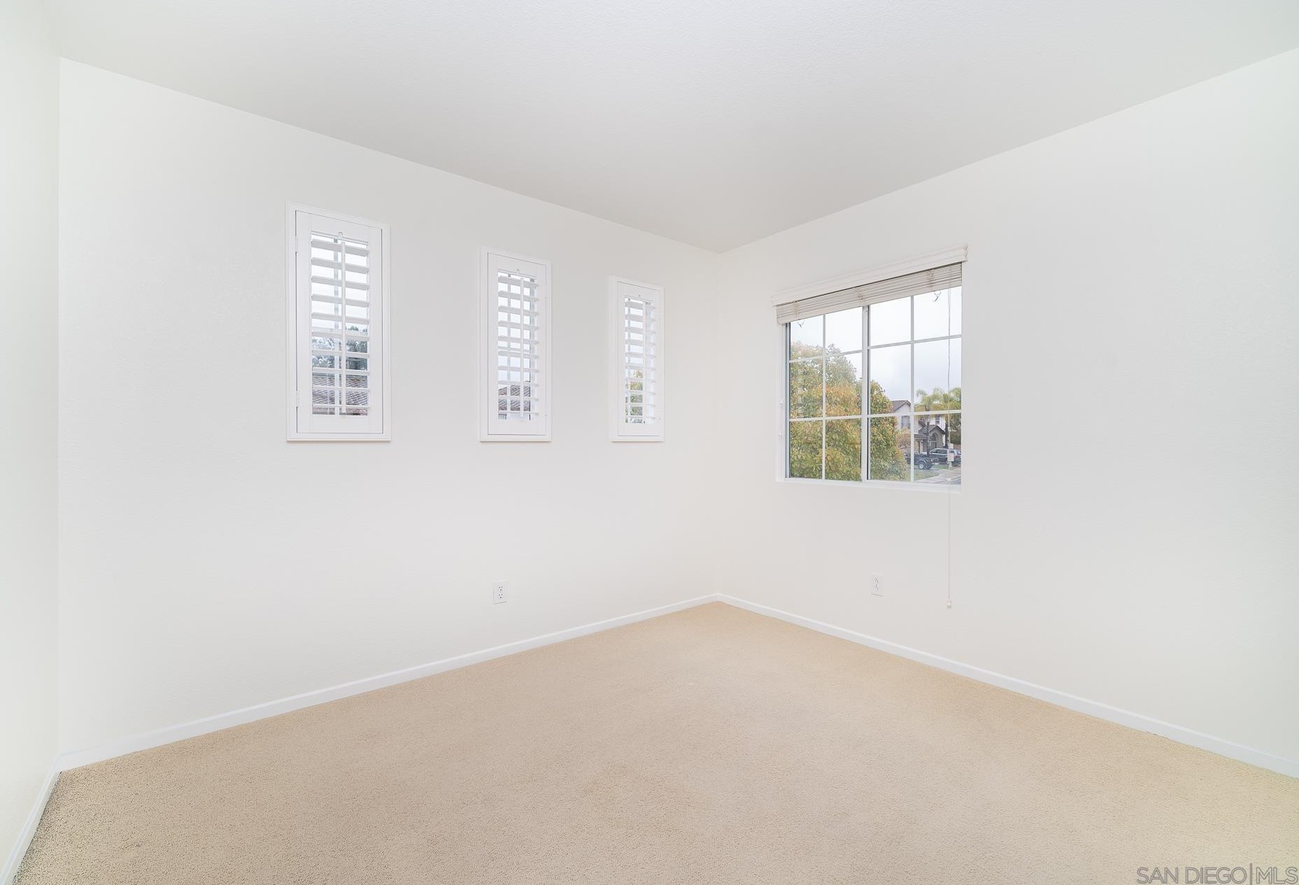 2425 Steamboat Springs Ct, Chula Vista CA  91915-2223 exterior