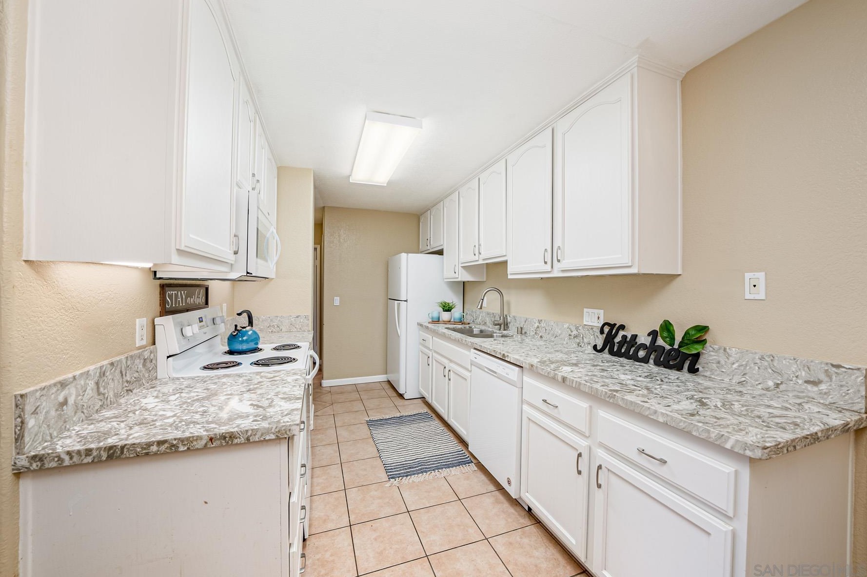 1025 S Sunshine Ave E, El Cajon, CA 92020