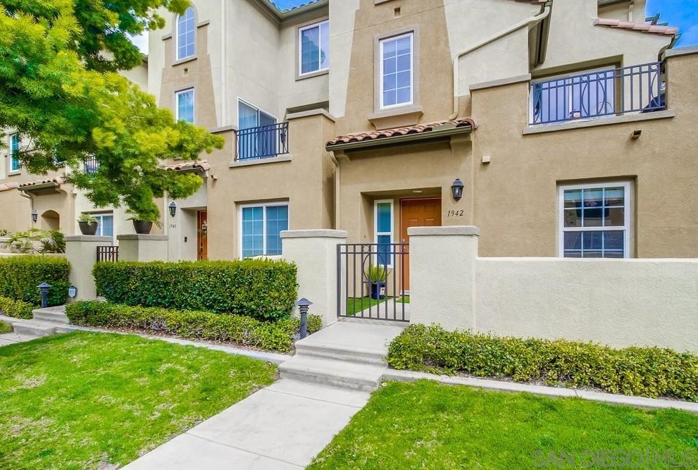 1942 Caminito De La Cruz, Chula Vista, CA 91913-3926