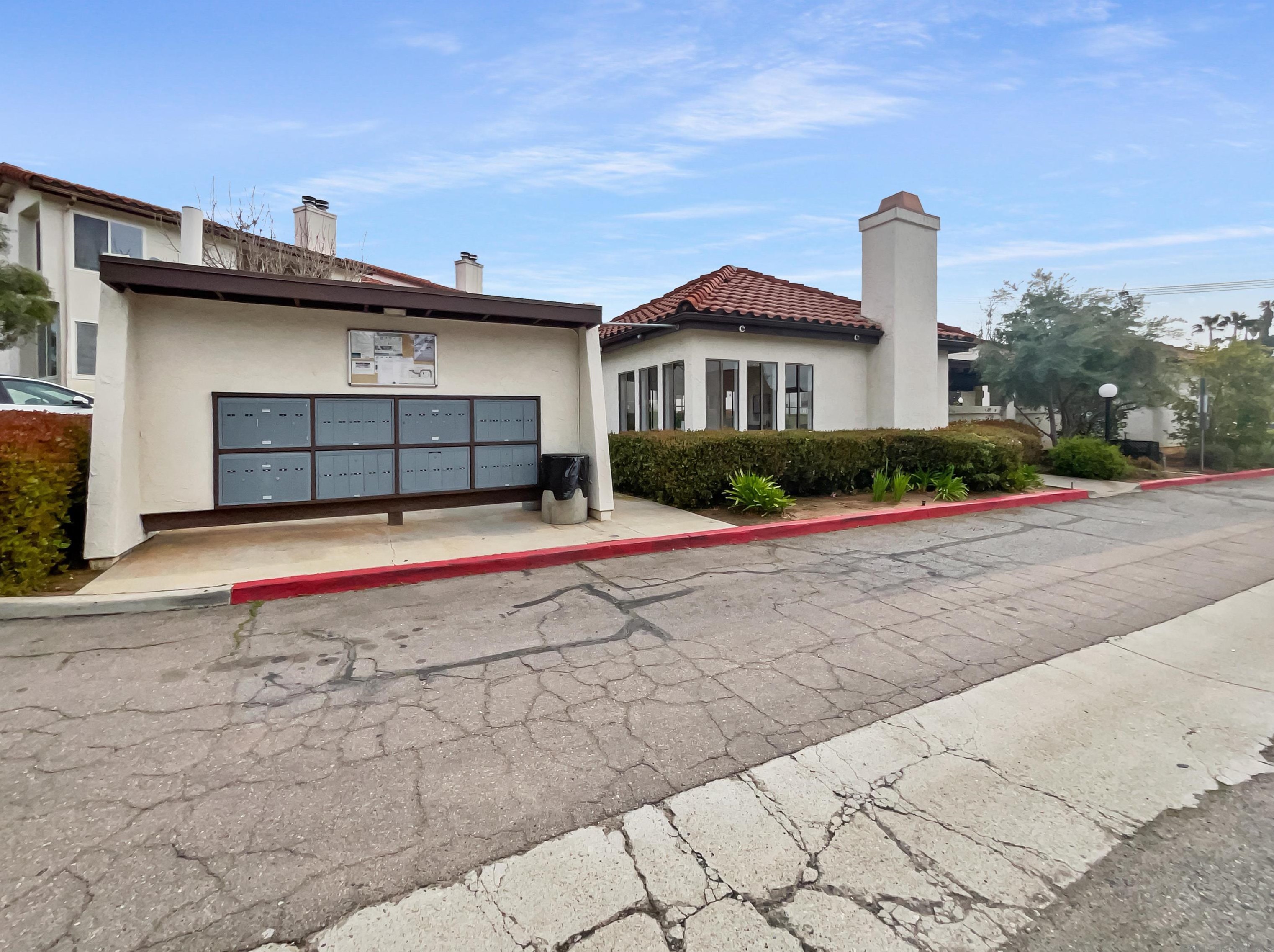 2425 Cranston Dr 201, Escondido, CA 92025