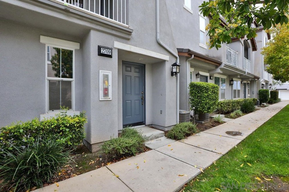 2709 Box Elder Ct, Chula Vista, CA 91915-1705