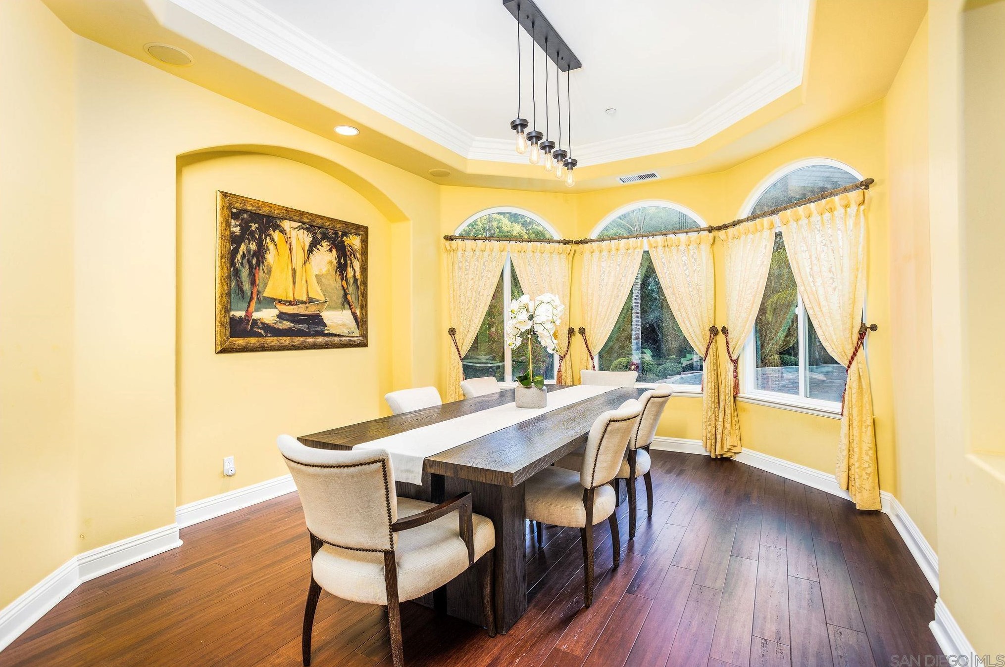 4003 Millagra Dr, Fallbrook CA  92028-8674 exterior