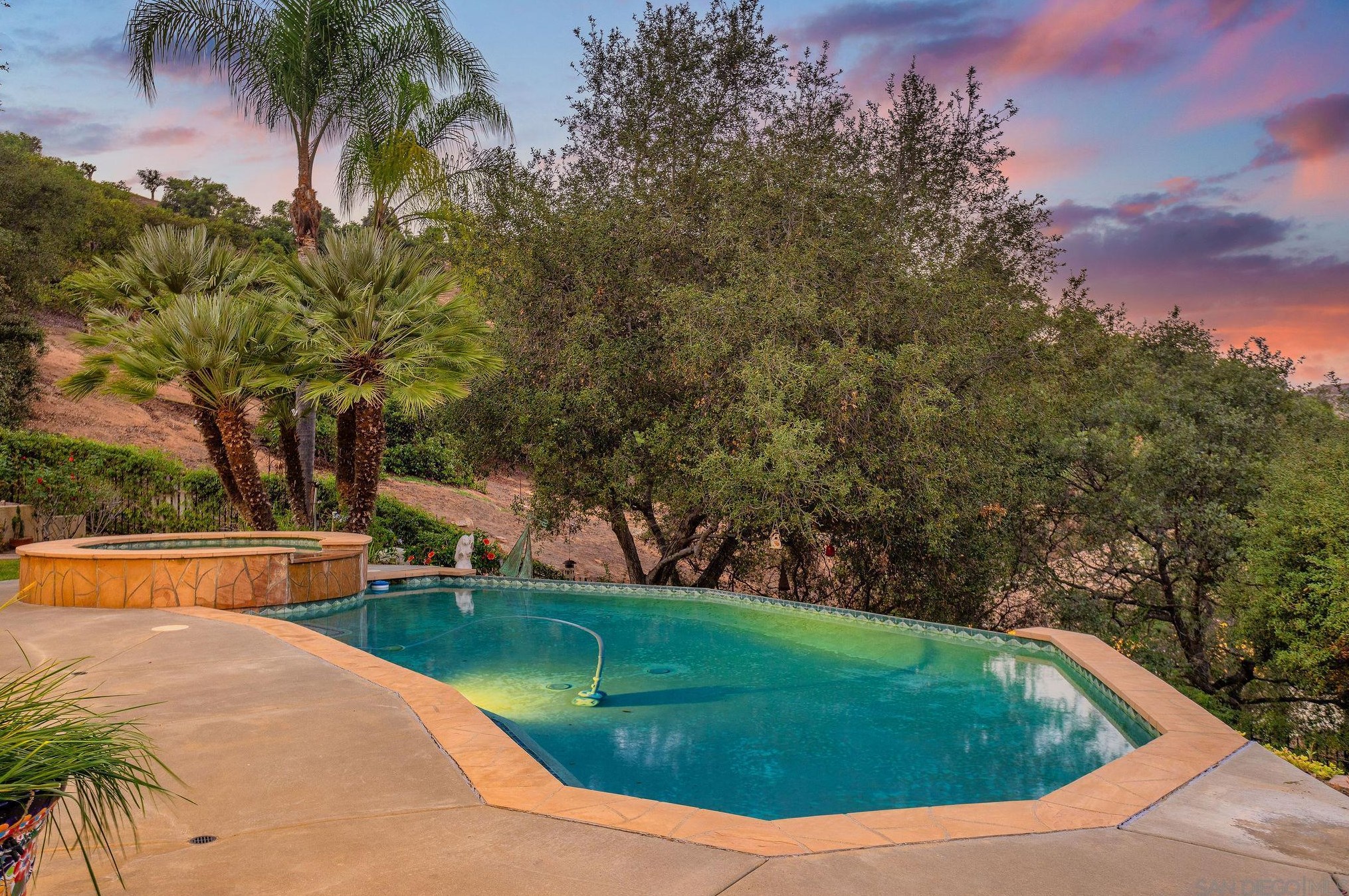 4003 Millagra Dr, Fallbrook CA  92028-8674 exterior