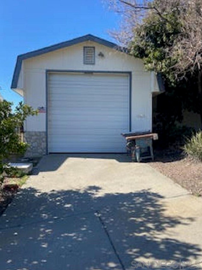 34181 Tractor Trail, Wildomar, CA 92595