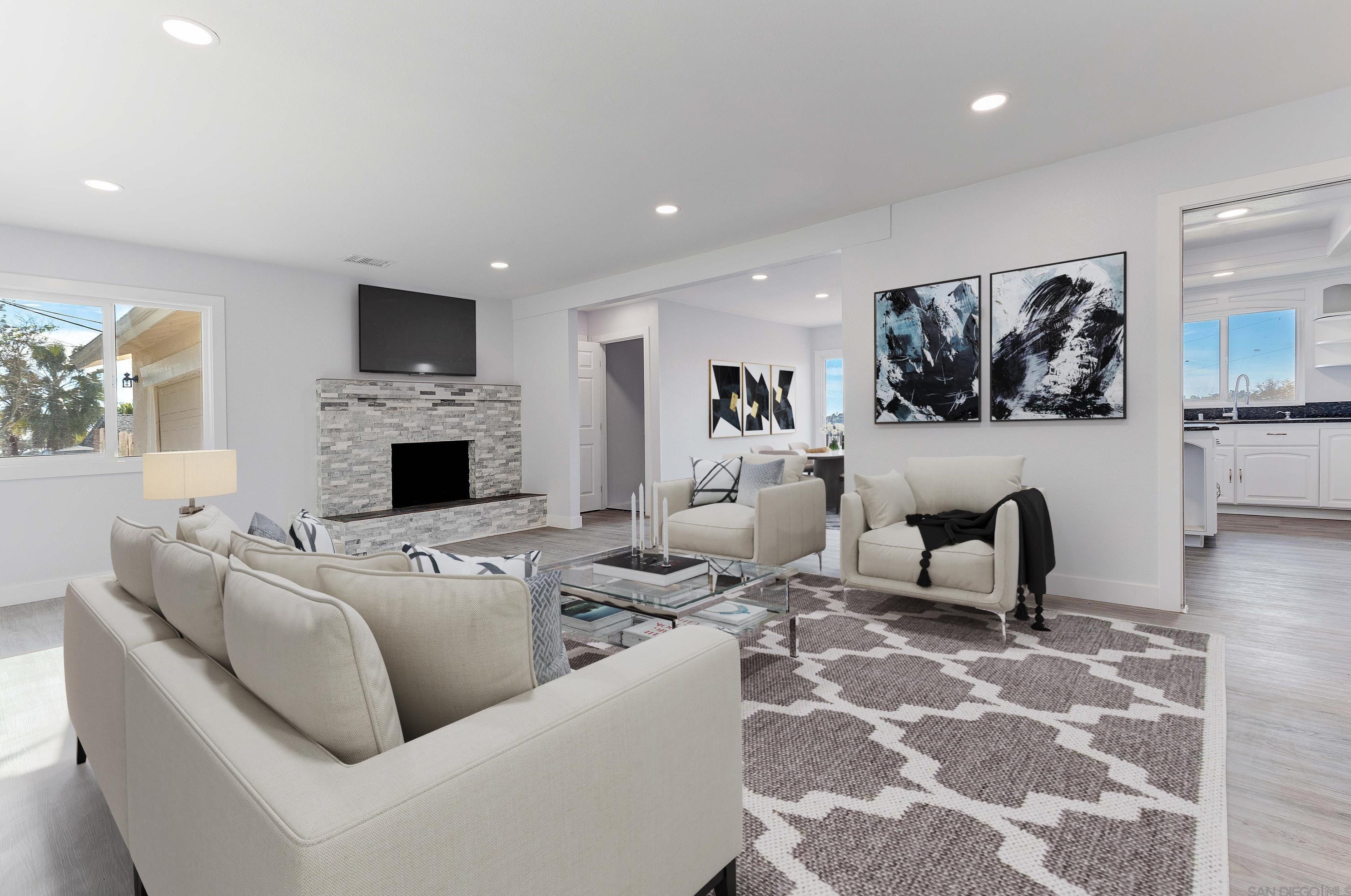 2445 Primrose Ave, Vista, CA 92083